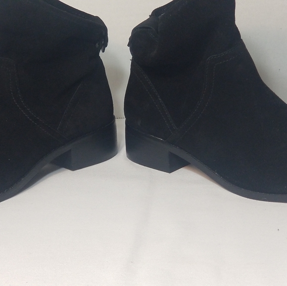 Women's Lucky Brand Suede Boots - Picture 12 of 16